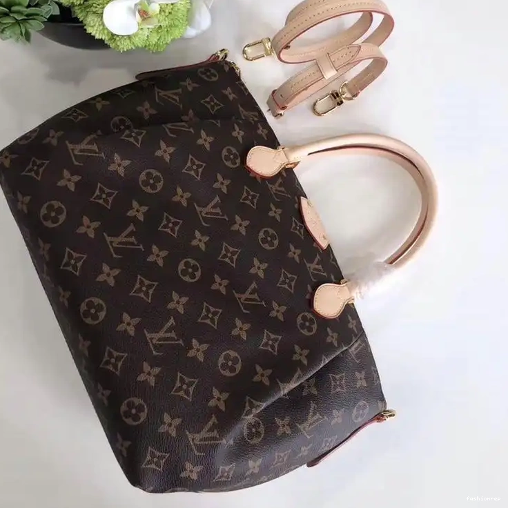 Fashionrep LV 19T1L0190 Bags 0612